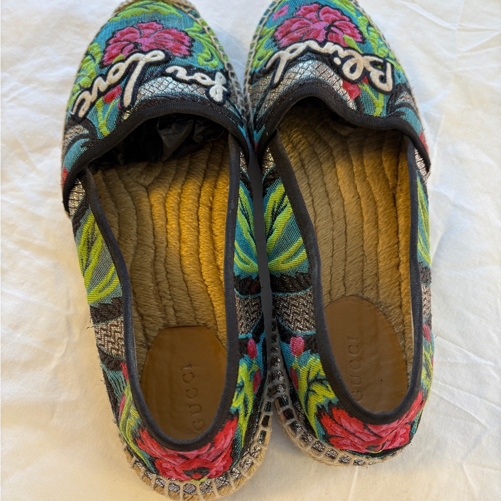 Authentic Gucci Rose Baby Blind for Love Tapestry Espadrille Flats - Picture 5 of 11